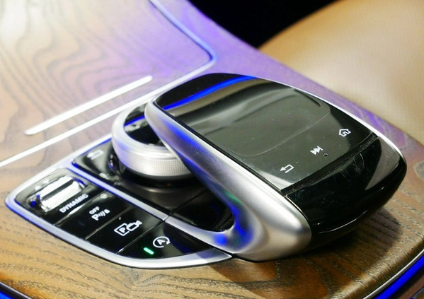 Mercedes-Benz Klasa E cena 139900 przebieg: 117000, rok produkcji 2019 z Libiąż małe 781